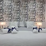 Casa Lux * לאון